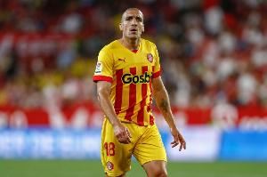 西媒：赫罗纳考虑支付30万欧元费用，以便罗梅乌周末能登场战巴萨